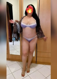 Otelde Veren Güneşli Escort Gecelik Nil